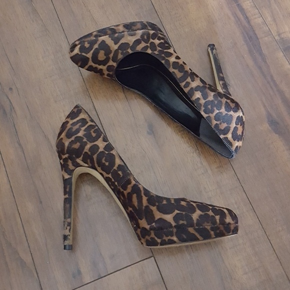 Enzo Angiolini‎ - Easamendra Leopard Heels - Picture 2 of 6